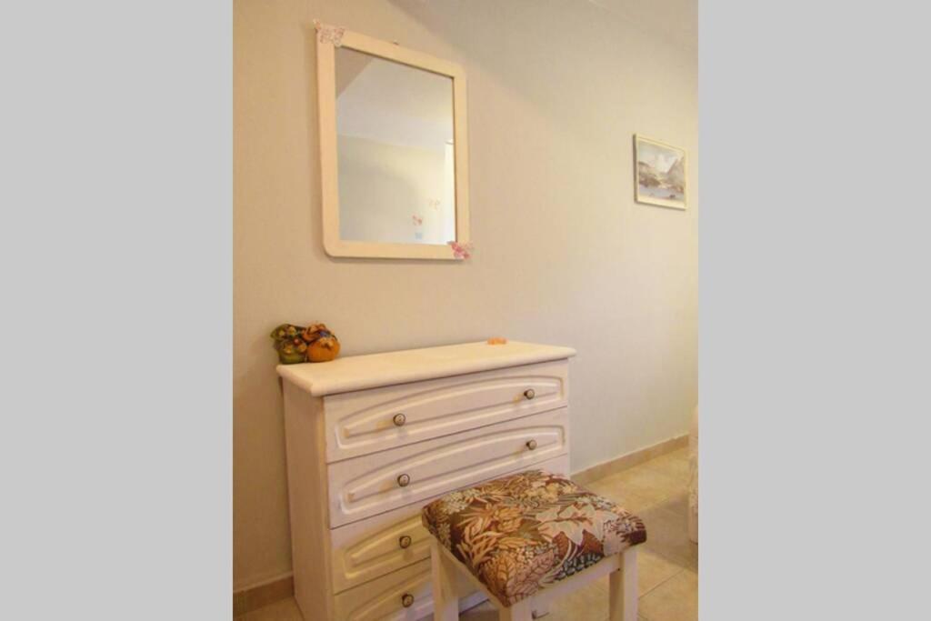 קאטו גצאה Christie'S Ground Floor Apartment By The Sea מראה חיצוני תמונה
